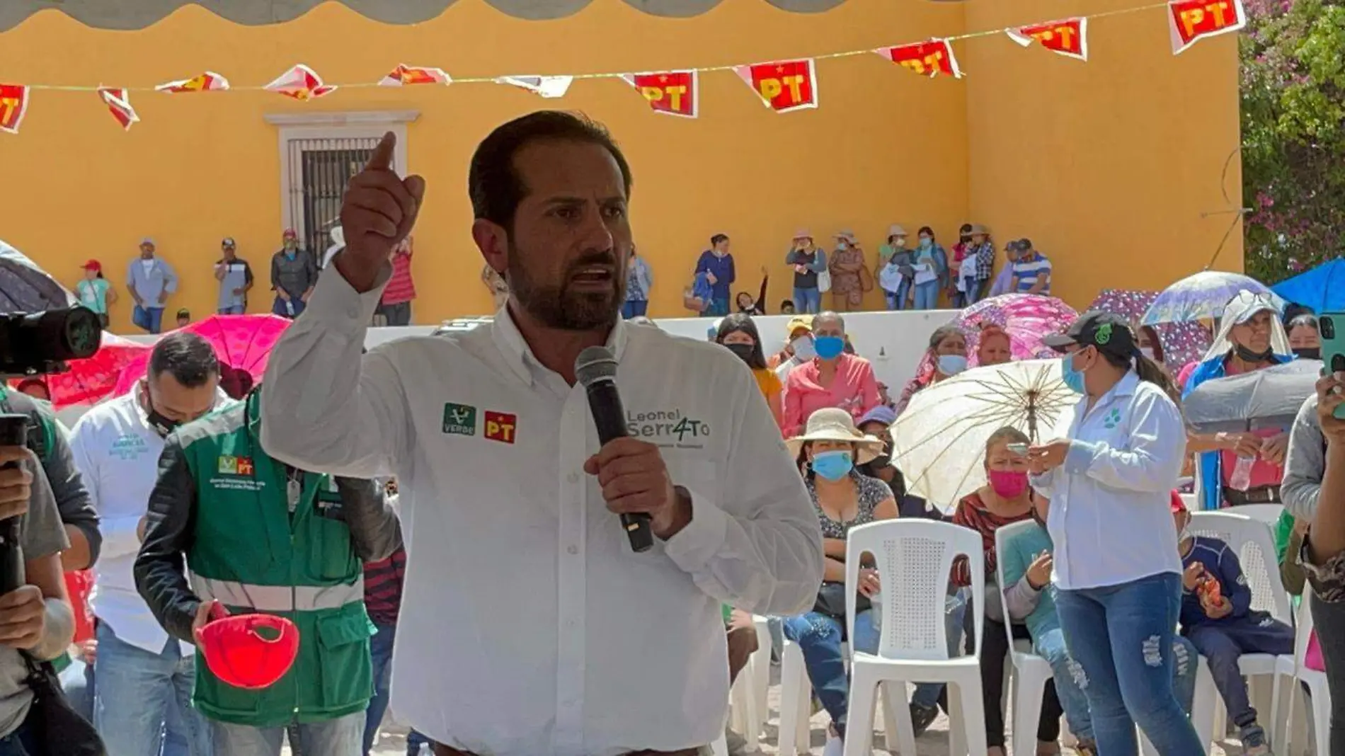 Leonel Serrato en Bocas